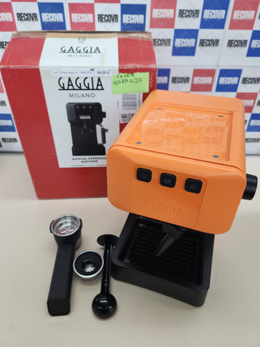 Cafetera 1900W Espresso Manual para Café Molido o Monodosis, sistema POD para Espressos Cremosos con Monodosis, Preinfusión Automática, Nuevo Modelo 2023, 100% Made in Italy Gaggia EG2109 Orange